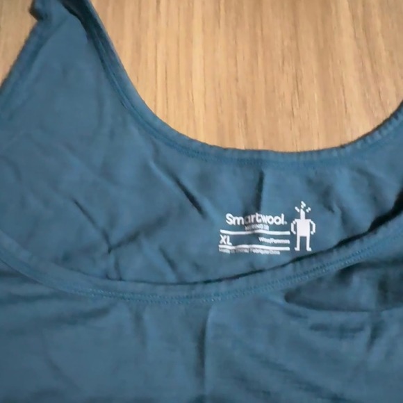 Smartwool Tank Top Women XL Blue Sleeveless Wool Blend Athletic Undershirt LNWOT - Picture 2 of 2